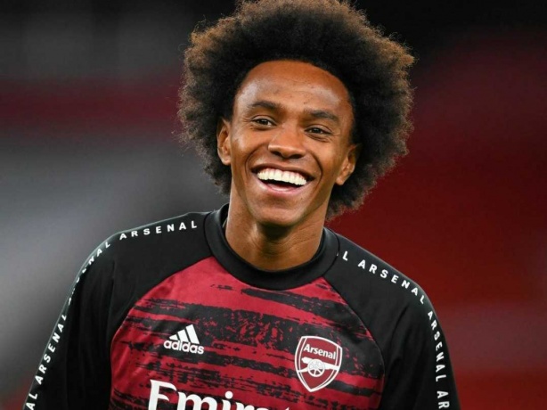 Willian rescindiu com o Arsenal e deve dar os próximos passos para retornar ao Corinthians