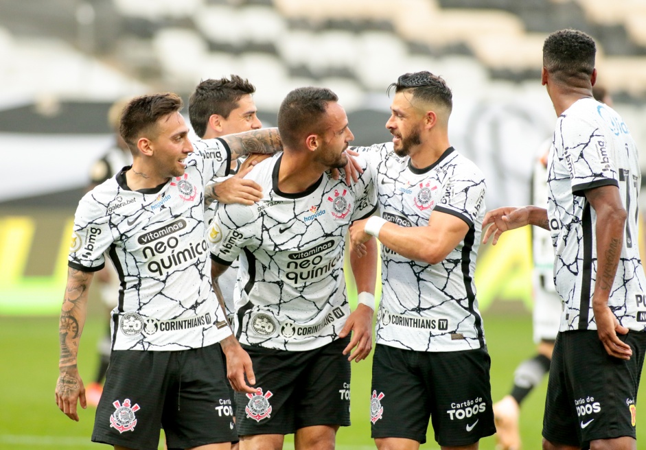 Corinthians ocupa o peloto de cima da tabela no Brasileiro