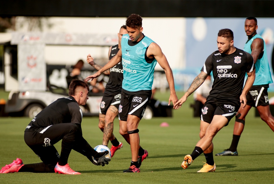 Corinthians fez seu primeiro treino de olho no jogo contra o Atltico-GO