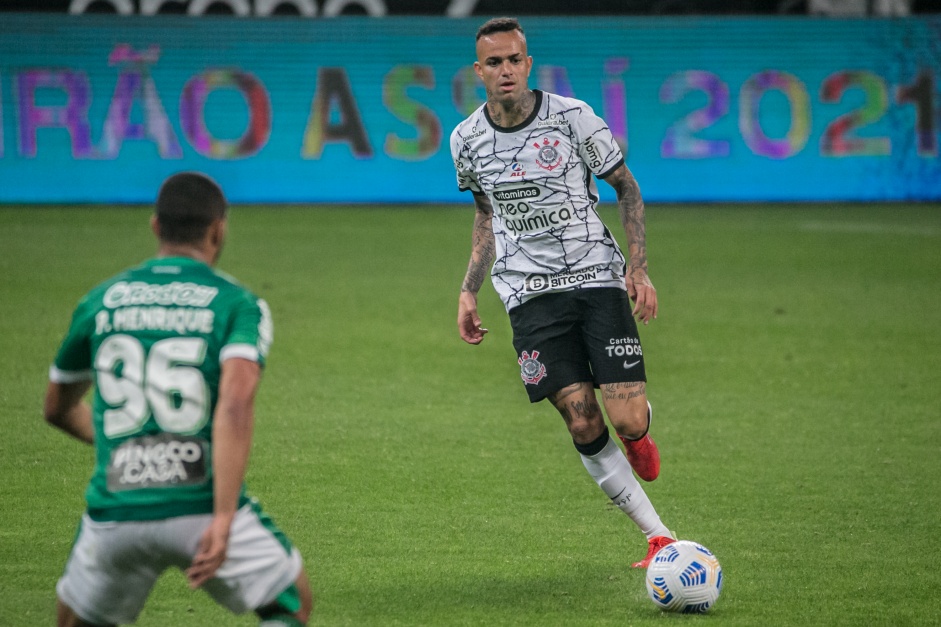 Luan entrou em campo no segundo tempo no empate entre Corinthians e Juventude