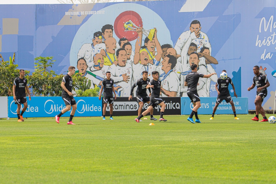Corinthians se reapresentou no CT Joaquim Grava nesta segunda-feira