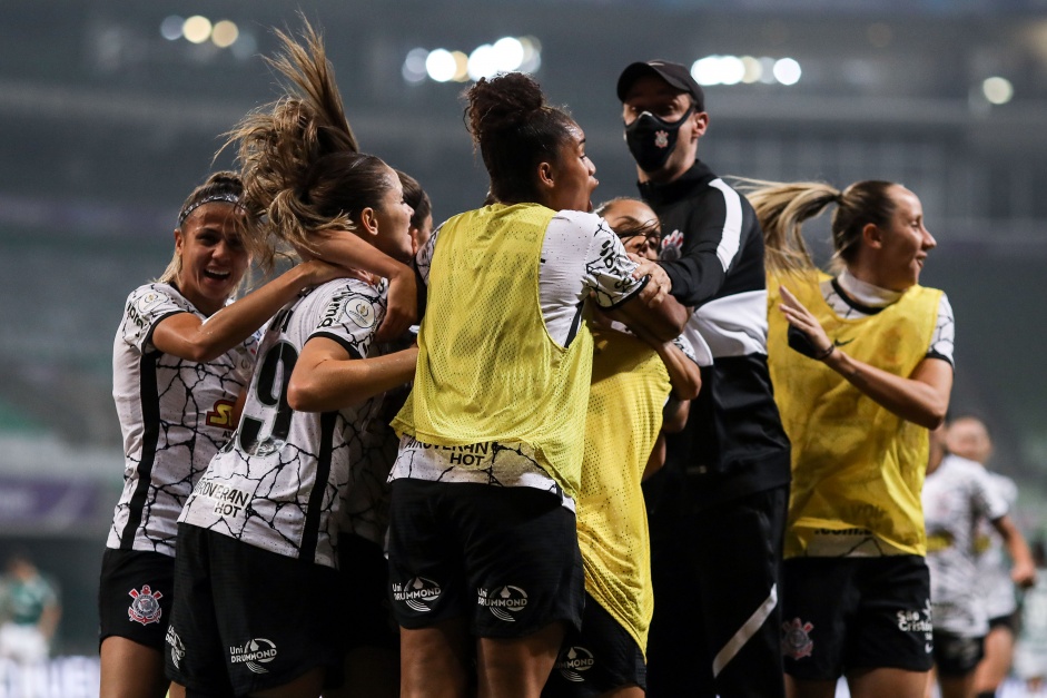 Corinthians venceu o primeiro jogo da final do Brasileiro
