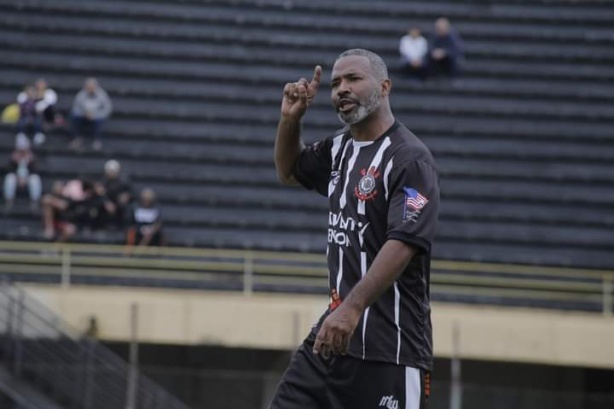 Juarez atuou pelo time máster do Corinthians recentemente