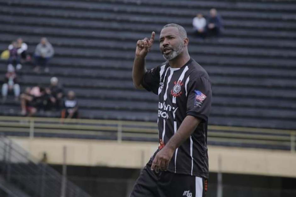 Juarez atuou pelo time mster do Corinthians recentemente