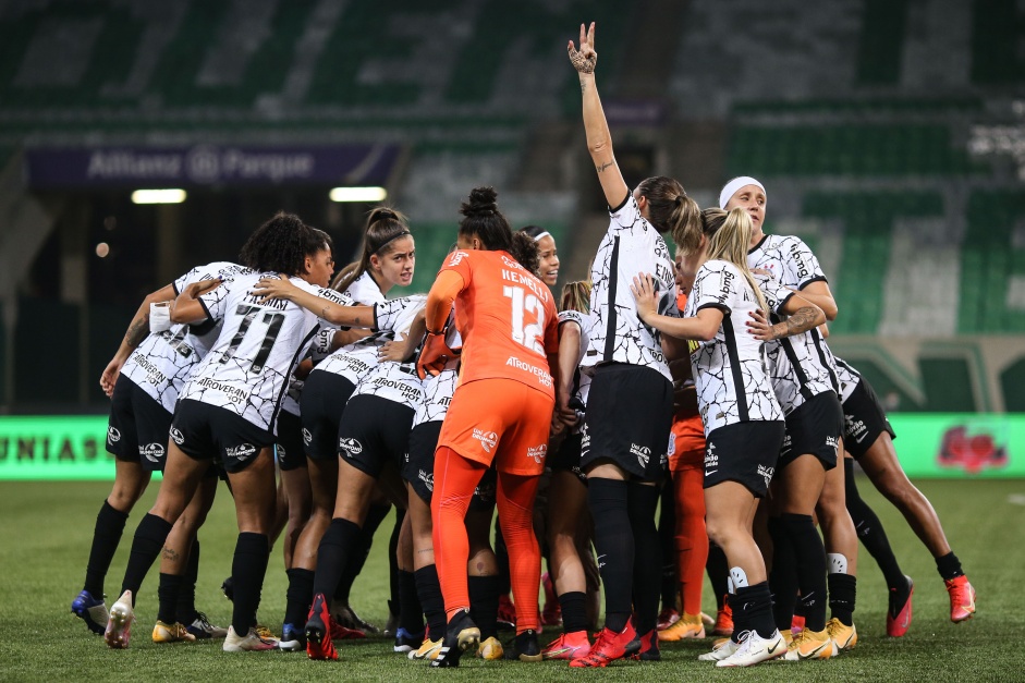 Corinthians e Palmeiras decidem o Brasileiro Feminino neste domingo