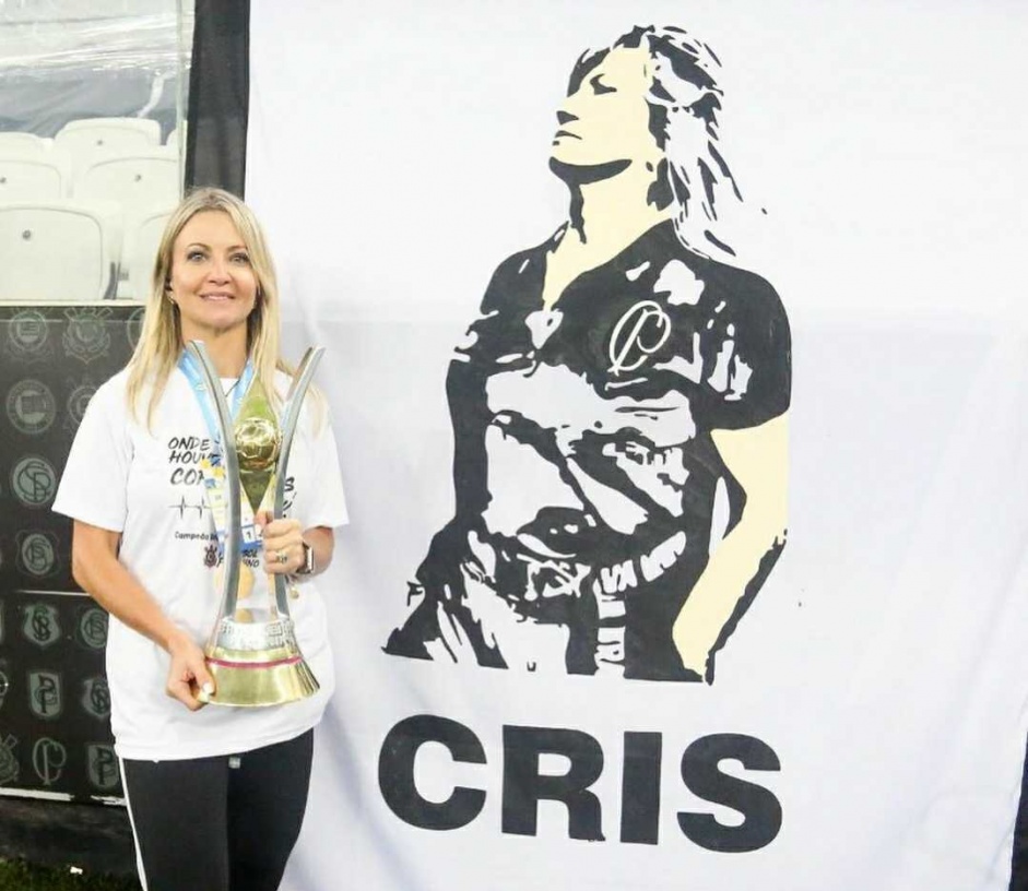 Cris Gambar valorizou o trabalho do Corinthians com o futebol feminino