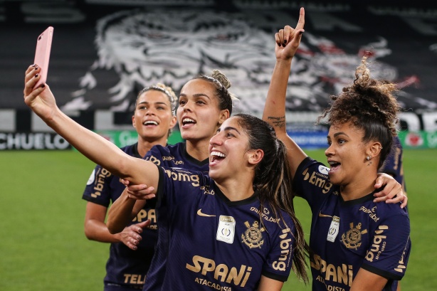 Katiuscia  chegou ao seu sexto título com o Corinthians