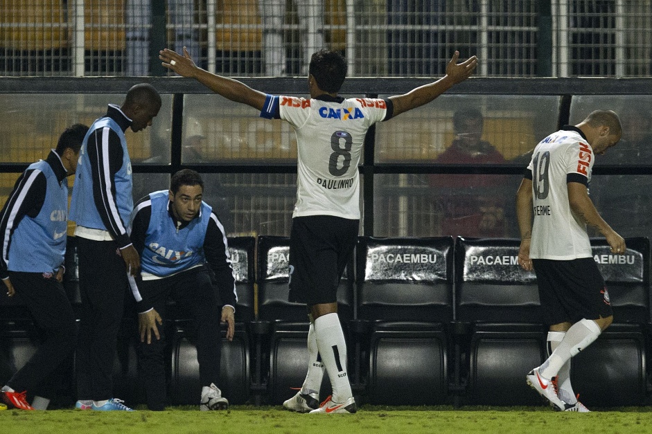 Paulinho atuou pela ltima vez no Corinthians contra o Botafogo em 25 de maio de 2013