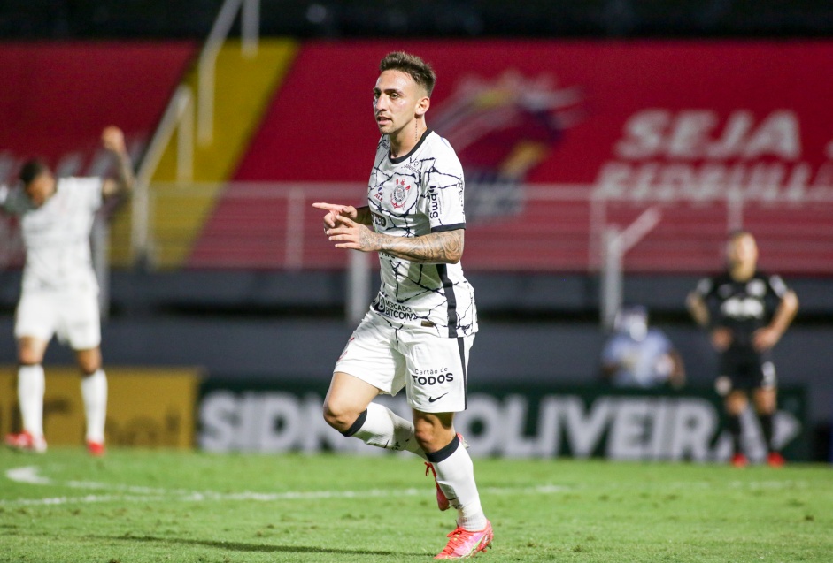 Mosquito marcou o segundo gol do Corinthians contra o Red Bull Bragantino e evitou derrota do Timo