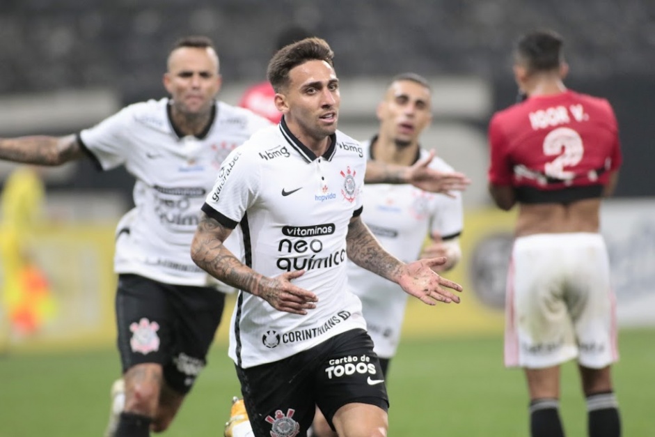Gustavo Mosquito e Luan, juntos, tem 22 gols com a camisa do Corinthians