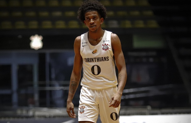 Jean Cardoso � eleito como o melhor passador da Liga de Desenvolvimento de Basquete 2021