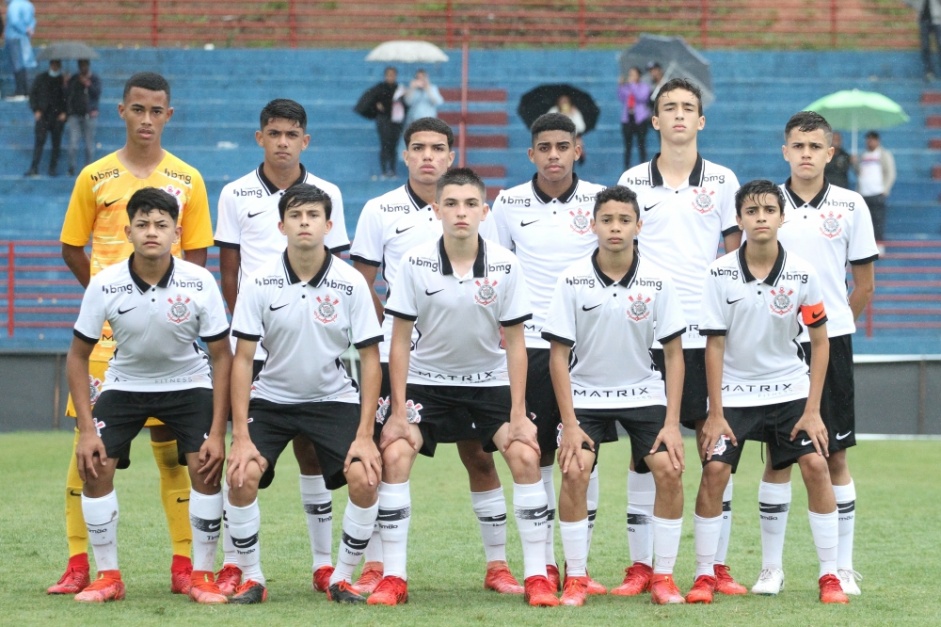 Corinthians Sub-14 venceu as quatro partidas da primeira fase da Copa Brasileirinho