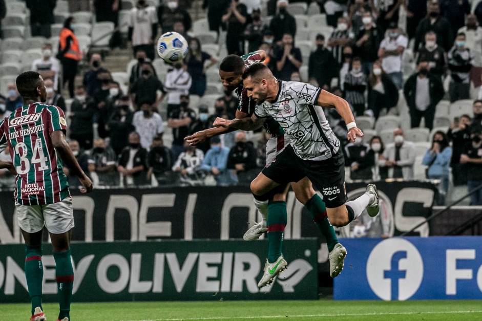 Corinthians venceu o Fluminense na Neo Qumica Arena
