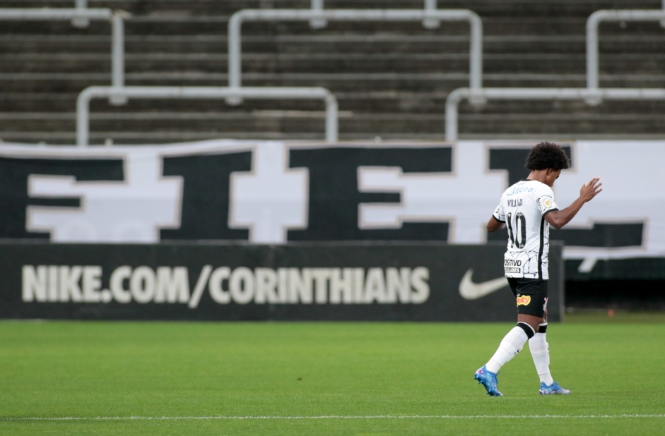 Poupado contra o Sport, Willian retorna ao time titular do Corinthians nesta quarta-feira
