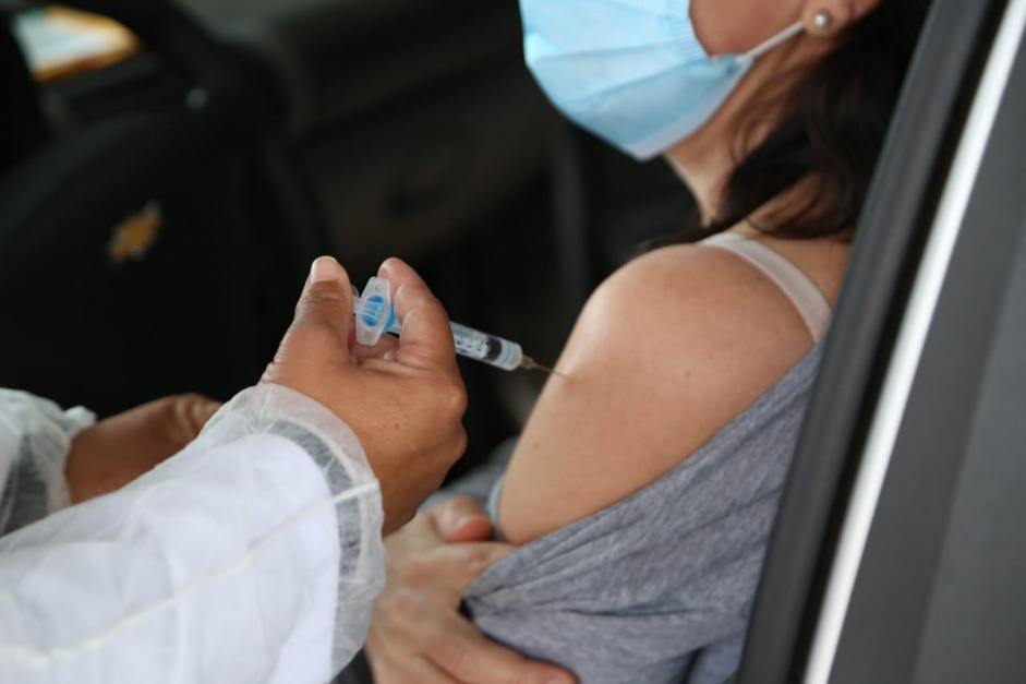 Campanha de vacinao contra Covid-19 segue na Neo Qumica Arena nesta sexta-feira