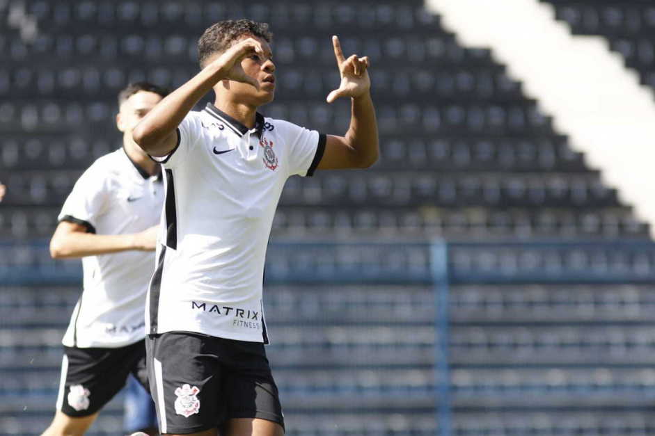 Corinthians venceu o Salto FC e se firmou lder do grupo no Paulisto Sub-15