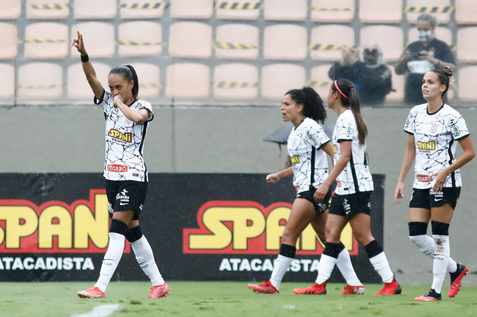 Corinthians bateu a Ferroviria por 4 a 1 no jogo de volta da semifinal do Paulisto Feminino
