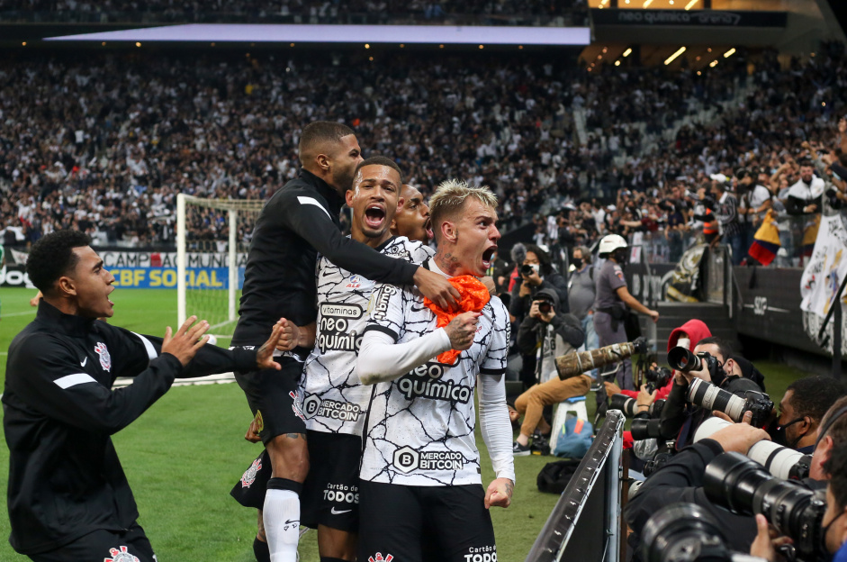 Rger Guedes marcou o gol da vitria do Corinthians
