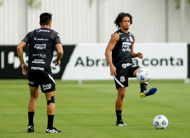 Capitão do Corinthians é eleito o melhor jogador da equipe no mês