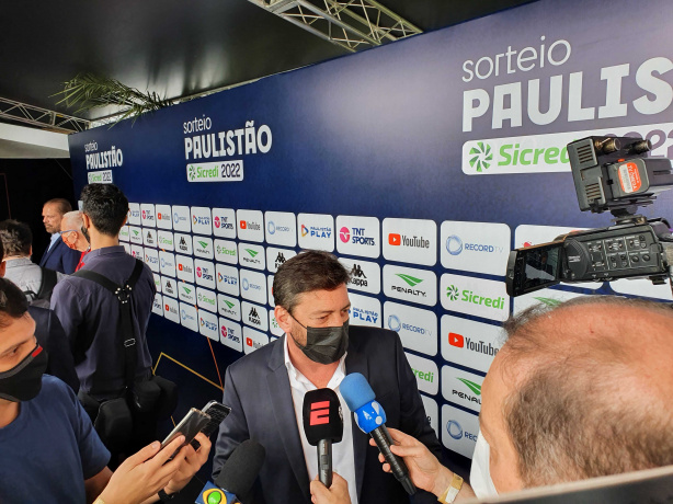 Duilio voltou a elogiar o trbalho de Sylvinho