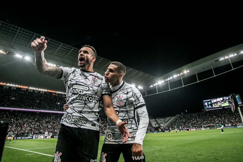 Corinthians venceu o Cuiab e assumiu a quinta colocao do Campeonato Brasileiro neste sbado