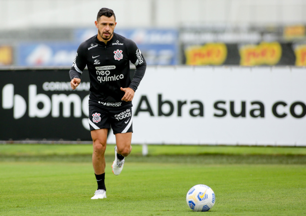 Giuliano deve ser titular para ajudar o Corinthians a superar o Cuiab� e entrar no G4