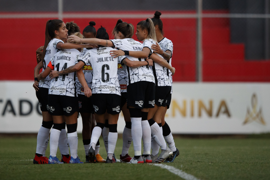 Corinthians venceu o Nacional na fase de grupos e agora reencontra a equipe uruguaia