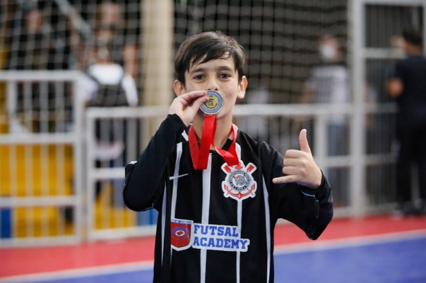 Equipe sub-13 do Corinthians é campeã da série ouro do Campeonato