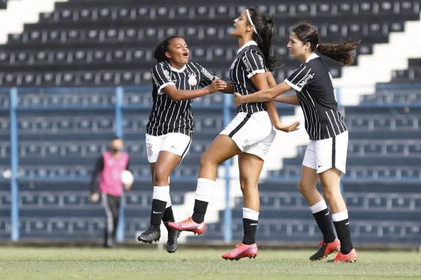 PAULISTA FEMININO SUB-17: Corinthians, São Paulo e Centro Olímpico goleiam