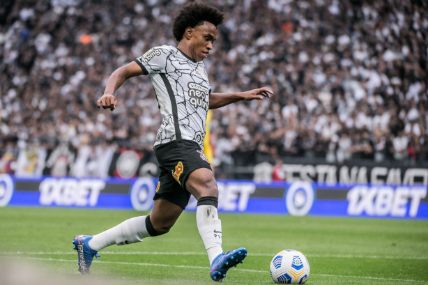 Willian voltou a atuar pelo Corinthians neste domingo