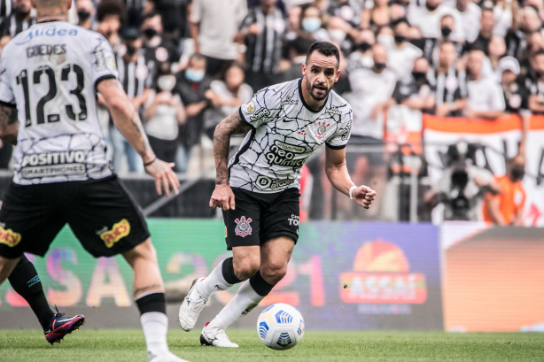 Sylvinho agora assume objetivos e diz que Corinthians quer ser campeão