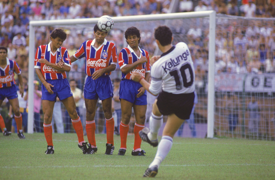 Neto marcou o gol da vitória do Corinthians no jogo de ida da semifinal do Brasileiro de 1990 em uma cobrança de falta