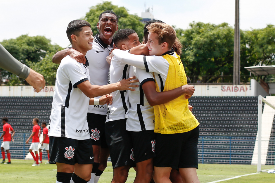 Corinthians visita o So Paulo em jogo de semifinal