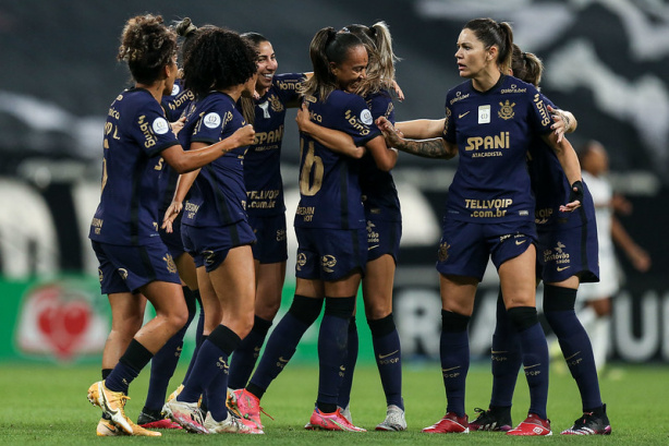 São Paulo vence o Corinthians na ida da final do Paulistão Feminino