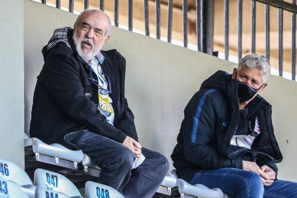 Jaça e Márcio Bittencourt acompanhando uma das partidas do Corinthians em 2021