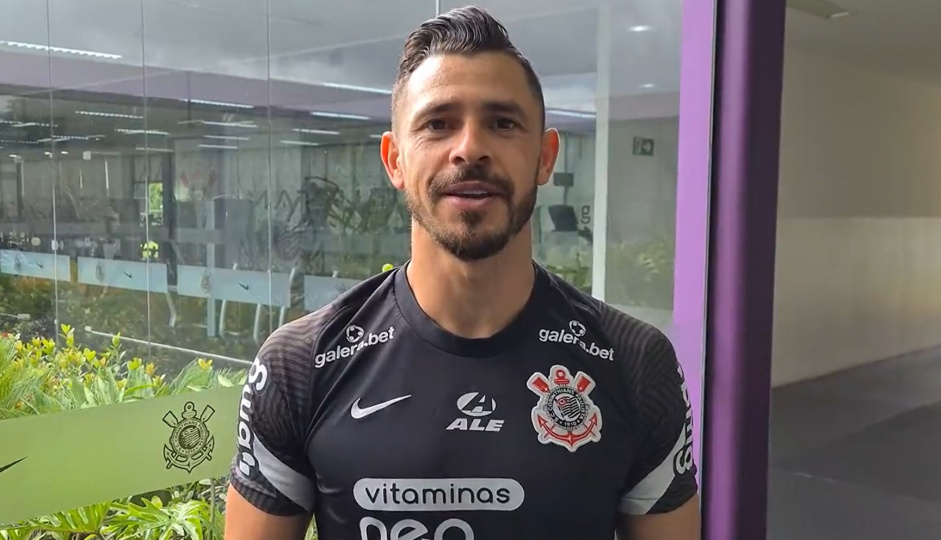 Giuliano é o jogador que dá a maior dica no vídeo divulgado pelo Corinthians