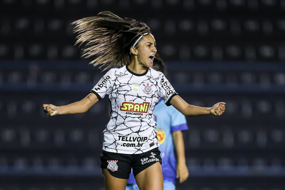 Diany é uma das jogadoras que permanecerá no Corinthians em 2022
