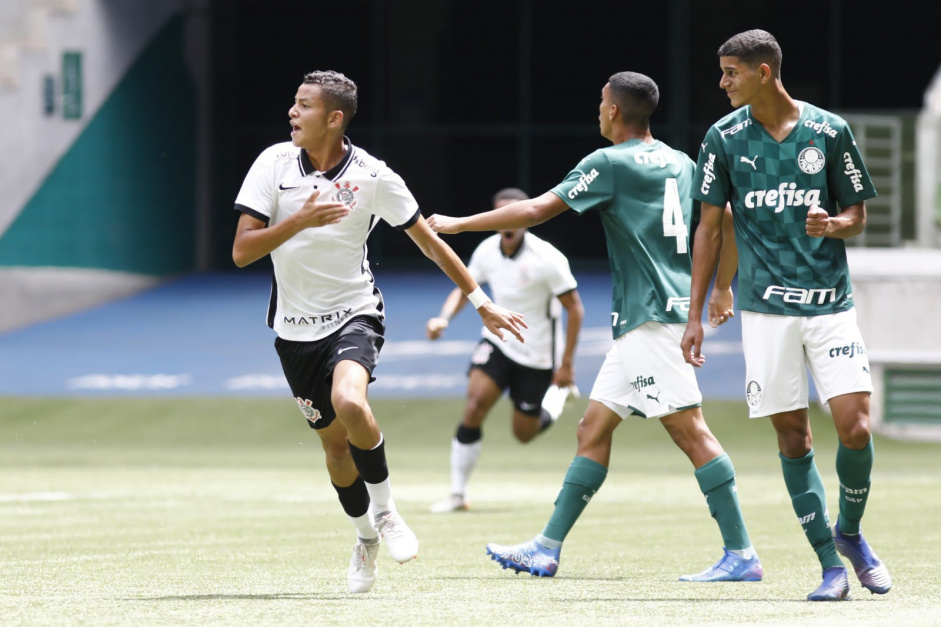 Corinthians reverteu o resultado contra o Palmeiras e ficou com o ttulo do Paulisto Sub-17
