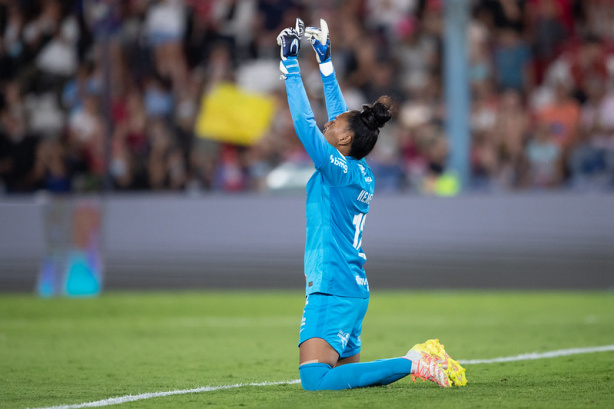 Goleira Kemelli segue com o Corinthians Feminino em 2022