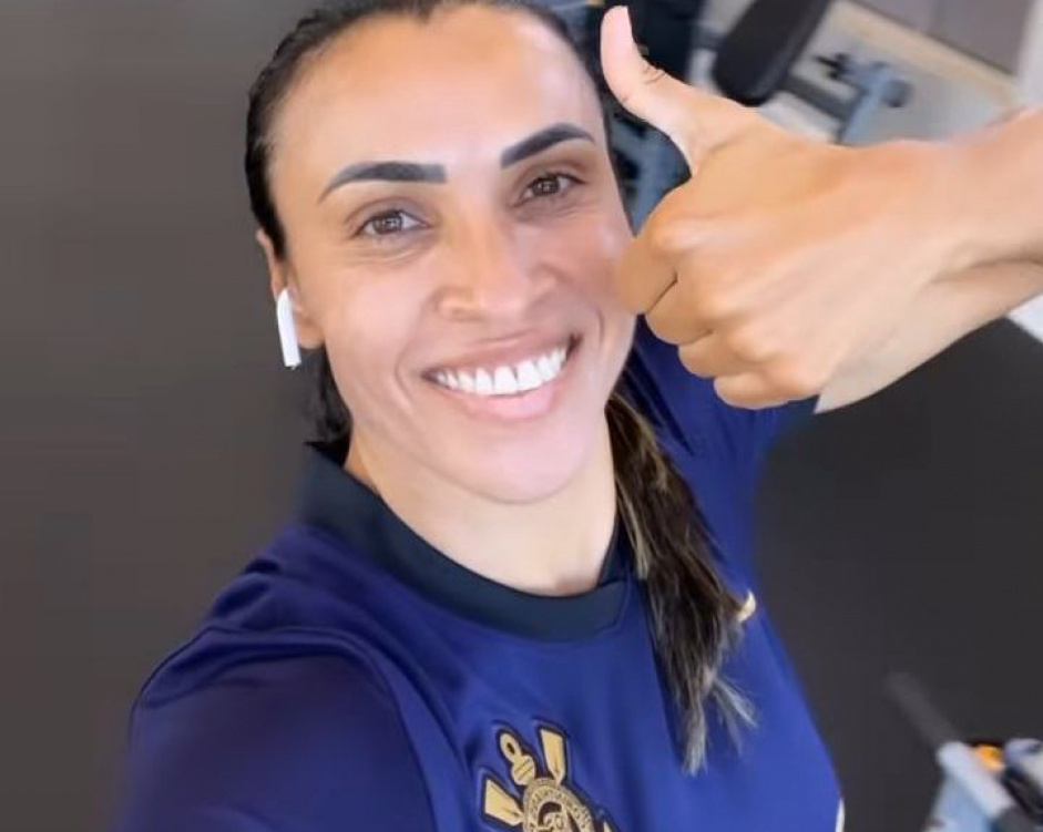 Marta postou foto com a camisa do Corinthians na vspera de Natal e foi um dos pedidos da Fiel