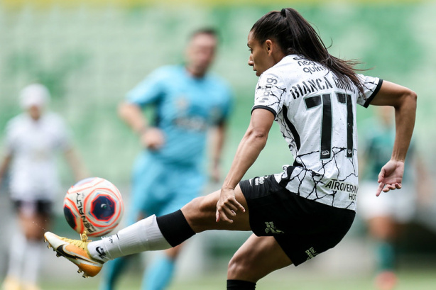 Bianca Gomes tem contrato com o Corinthians até o final de 2022