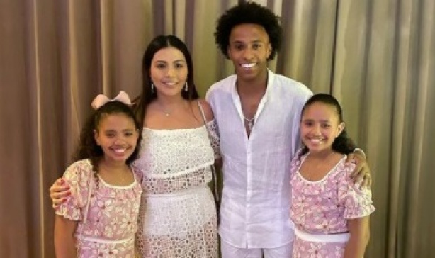 Willian passou a virada de 2021 para 2022 ao lado de sua família