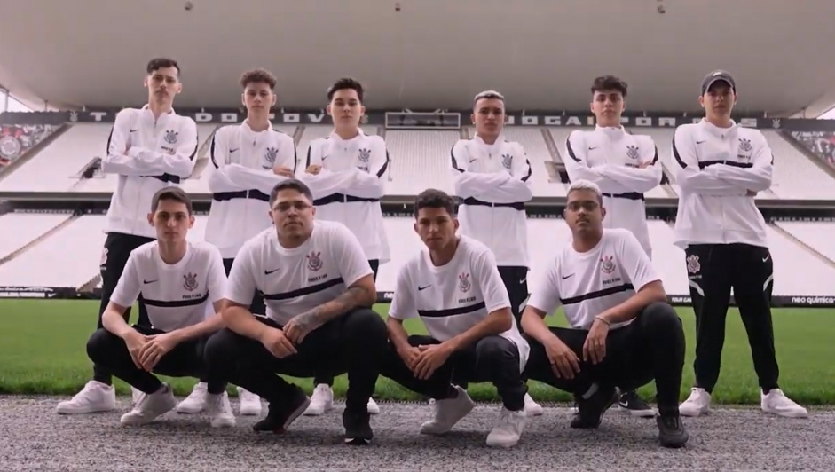 Corinthians apresentou sua equipe de Free Fire para 2022 nesta terça-feira
