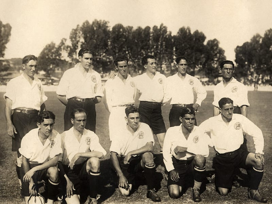 Corinthians ergueu o caneco do Paulisto de 1924 em 1925