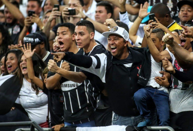 Torcedores do Corinthians expressaram suas opini�es ap�s o sorteio da Libertadores