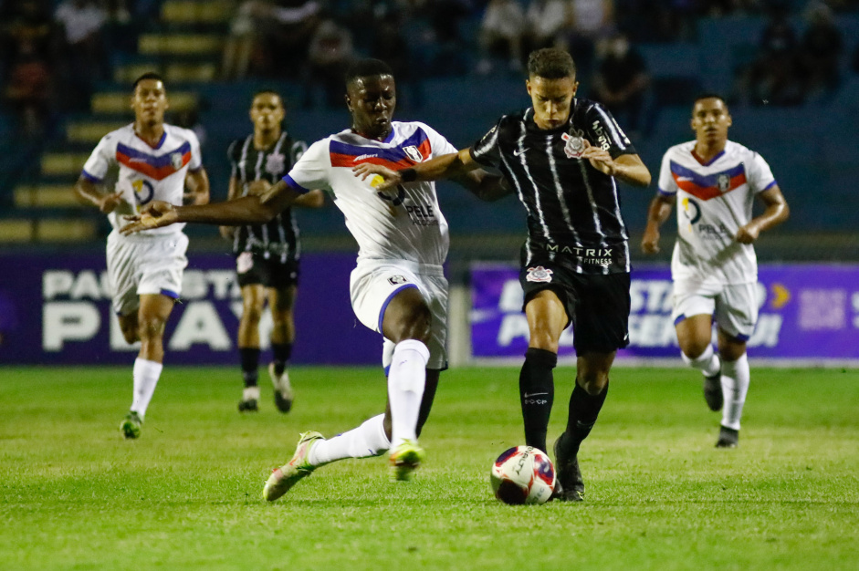 Corinthians foi eliminado da Copinha na noite desta sexta-feira