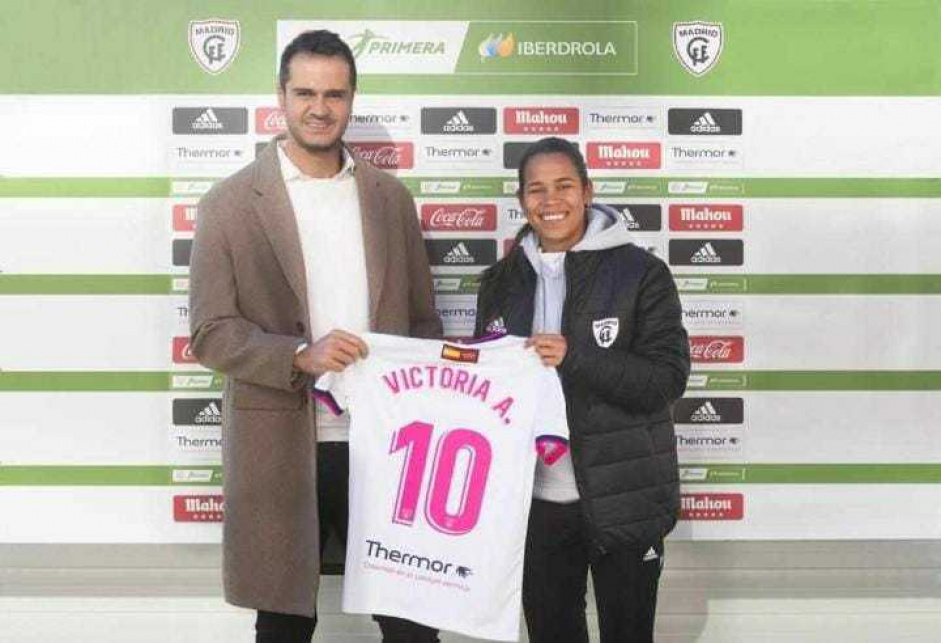 Vic Albuquerque deixou o Corinthians após três anos de muito bom futebol no clube