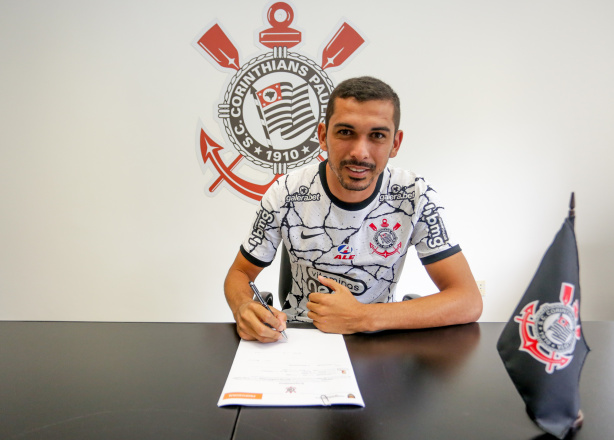 Bruno Melo � o novo refor�o do Corinthians