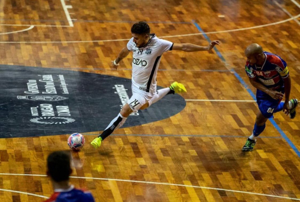 Levy refor�a o Corinthians em 2022