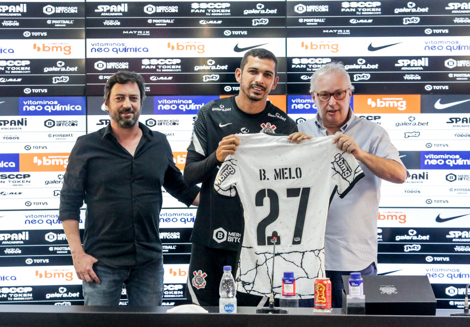 Bruno Melo prometeu muita raa no Corinthians